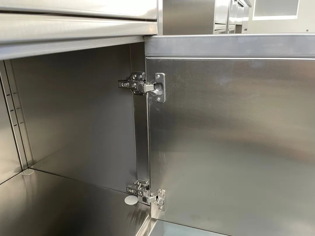 不銹鋼實驗臺柜4