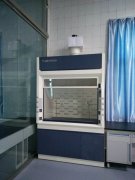 某化驗(yàn)室設(shè)備安裝完工